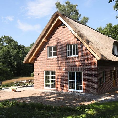 Reetdachhaus In Der Bremer Schweiz Экстерьер фото